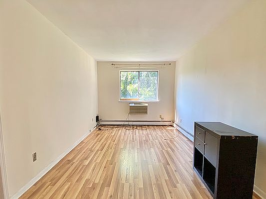 1st image of 3034 38th St #1