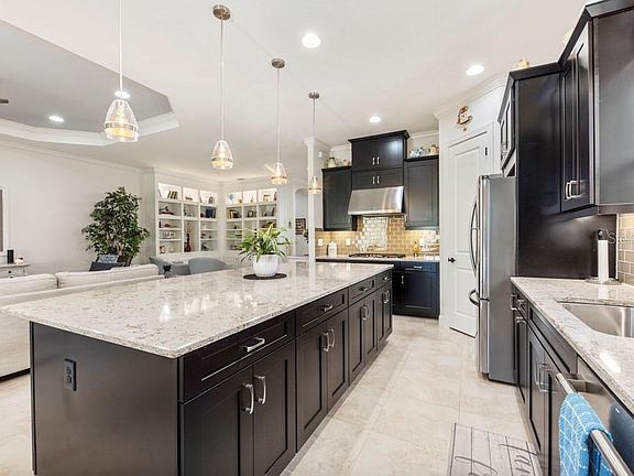 4th image of 5604 Semolino St