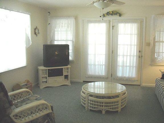 5th image of 2829 Bay Ave #31