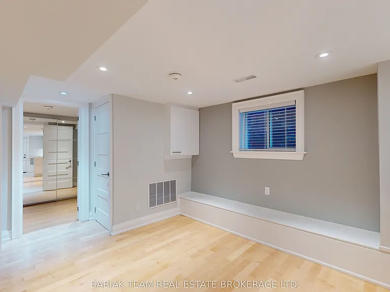 1 Ostend Ave #LOWER — Photo 15