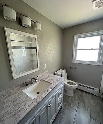 5th image of 2519 4th St NE APT 2