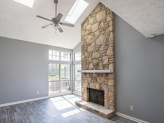 5th image of 6415 Bayside South Dr