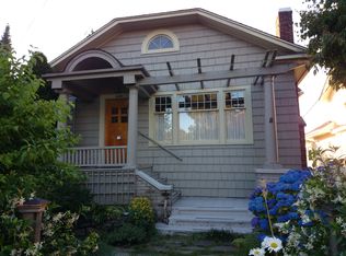 4660 Sunnyside Ave N, Seattle, WA 98103
