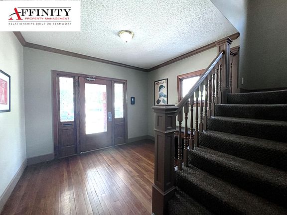 2nd image of 3419 Wyandotte St APT 1