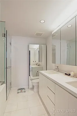 Rented by R New York | media 32