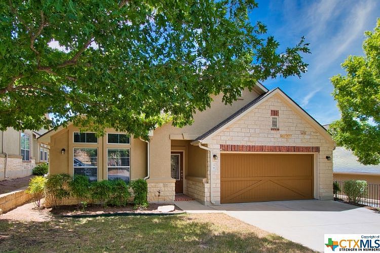 1st image of 26 Stone Terrace Dr #4