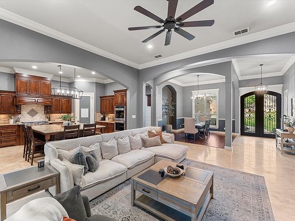 4th image of 3903 Clarkway Pl
