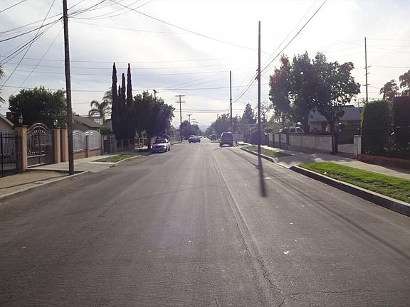 3rd image of 12968 Kagel Canyon St