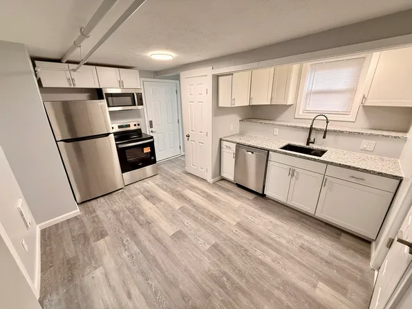 109 Chestnut St #1B, Bristol, CT 06010