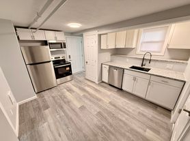 109 Chestnut St, Bristol, CT