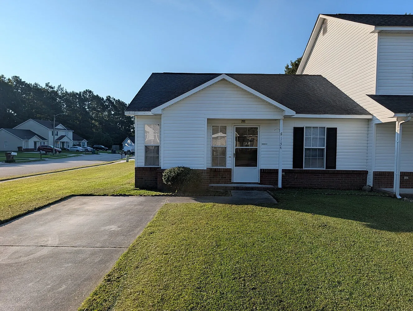 2 bed, 2.0 bath, 882 sqft, $1,240 — Photo 1