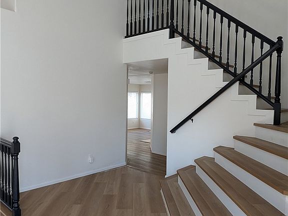 3rd image of 3453 Classic Bay Ln