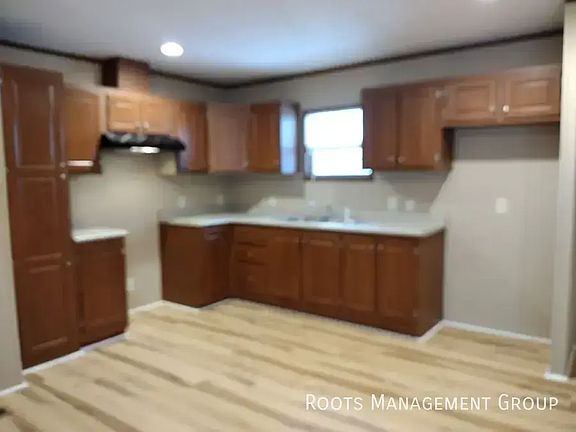4th image of 2317 Aurora Ave #Aur2317