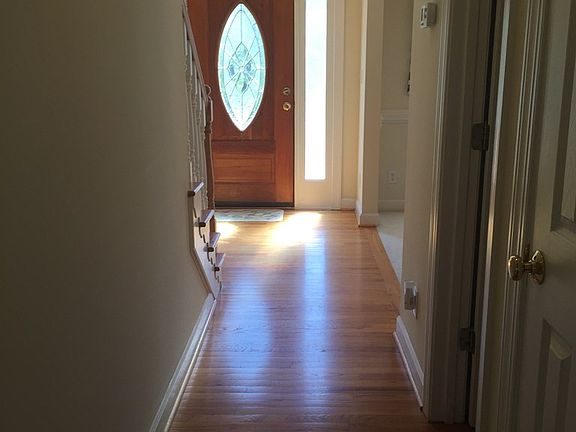 5th image of 376 Updike Pl