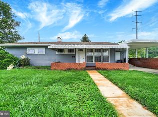 701 Kelly Dr, York, PA 17404