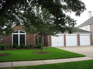 115 Crescent Bay Dr, League City, TX 77573