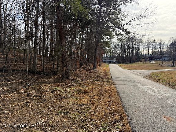 2nd image of 3224 Davis Ferry Rd