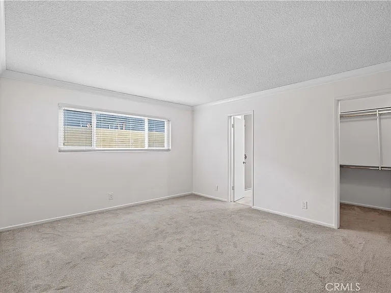 1019 E Walnut Ave — Photo 15
