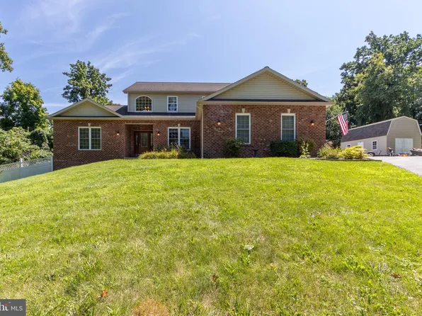 323 Two Mile Rd, Howard, PA 16841