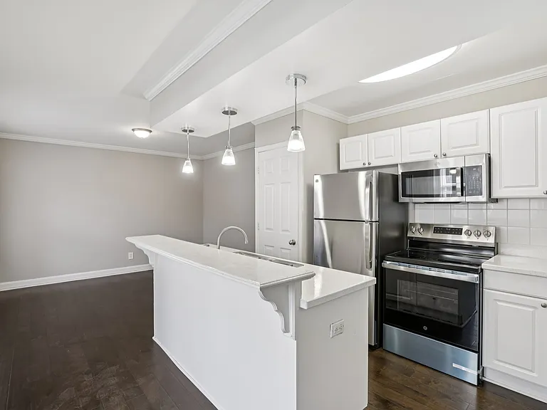 Buckhead Townhomes and Gardens — Photo 39