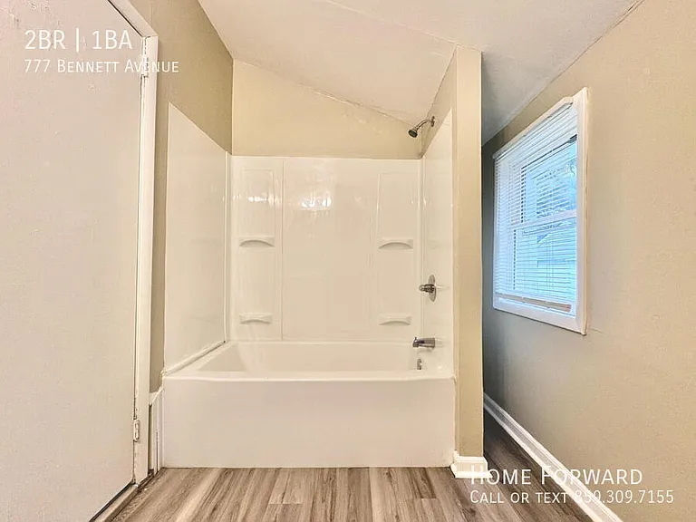 777 Bennett Ave — Photo 12
