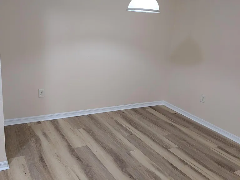 350 Crestwood Cir #201 — Photo 12
