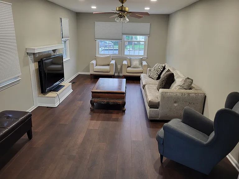 4 Lloyd Pl — Photo 9