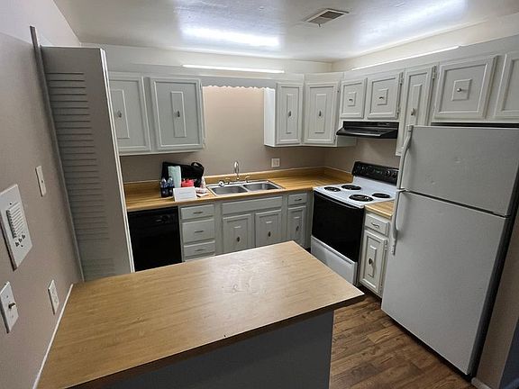 2nd image of 7525 Pierce St #7518-12