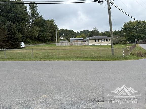 2nd image of 105 Don Minnix Ln