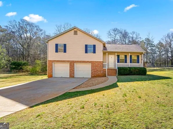 135 Tanyard Ct, Newborn, GA 30056