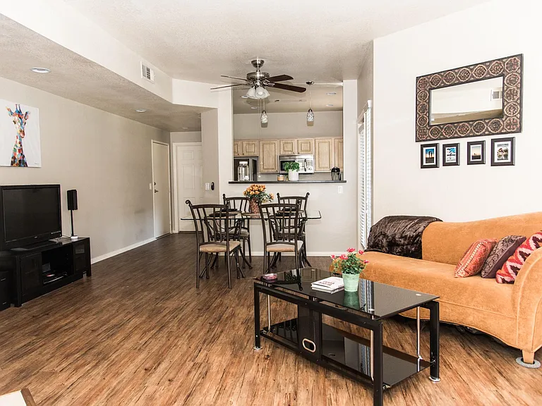 5250 S Rainbow Blvd #1143 — Photo 2