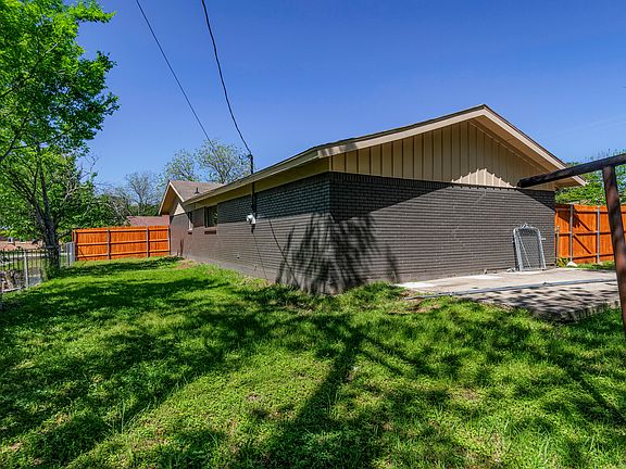 3rd image of 7436 Deaver Dr
