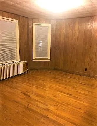 315 E Middle St — Photo 14