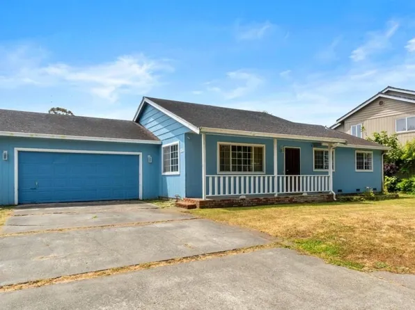 1836 Thelma St, Fortuna, CA 95540