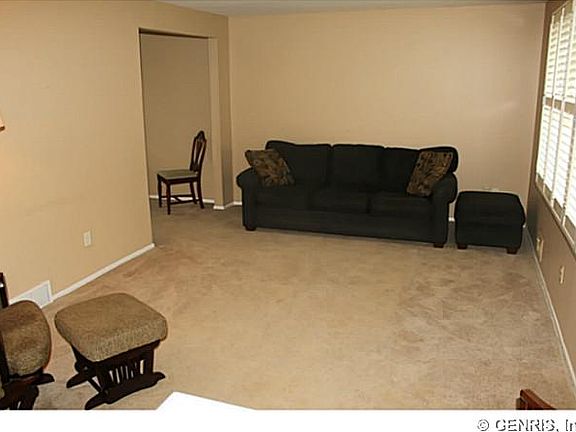 3rd image of 69 Little Briggins Cir