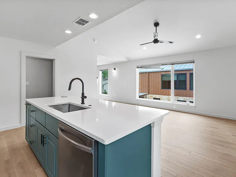 Modern Luxury in San Marcos' Premier Courtyard Community Now Leasing! — Photo 89