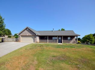 5610 J Riley West Rd, Greenback, TN 37742