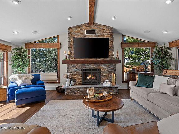 5th image of 1246 Hidden Woods Dr