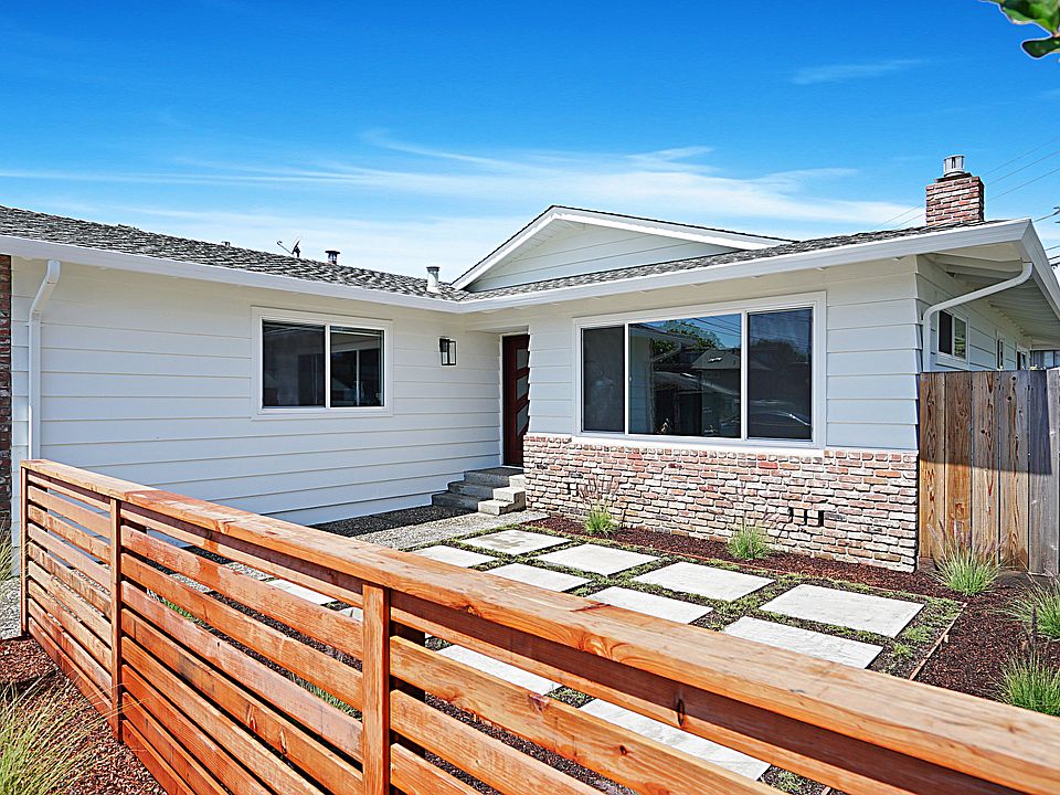 1st image of 207 El Camino Del Mar