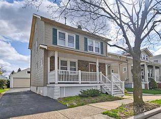 320 Bergen St, Hamilton, NJ 08610