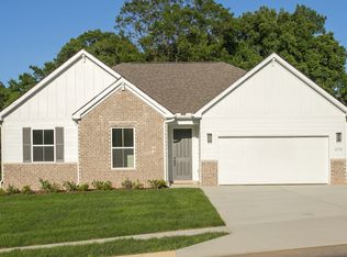 2403 Hartman Cv, Columbia, TN 38401