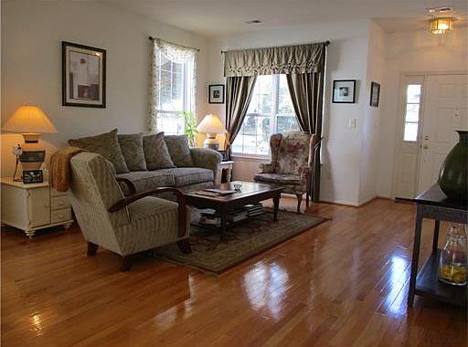 3rd image of 54 Berkshire Way