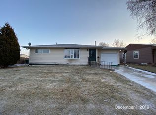709 16th St W, Williston, ND 58801
