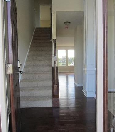 2nd image of 2909 Emma Ln