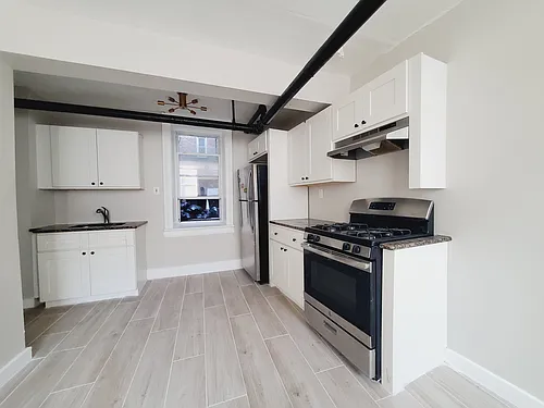 104 Belmont Ave Photo 1