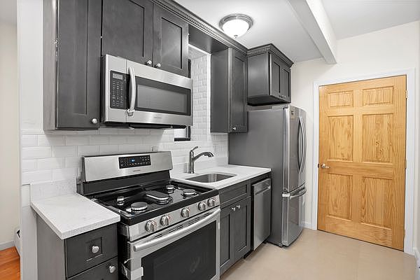 1st image of 431 16th St #1L
