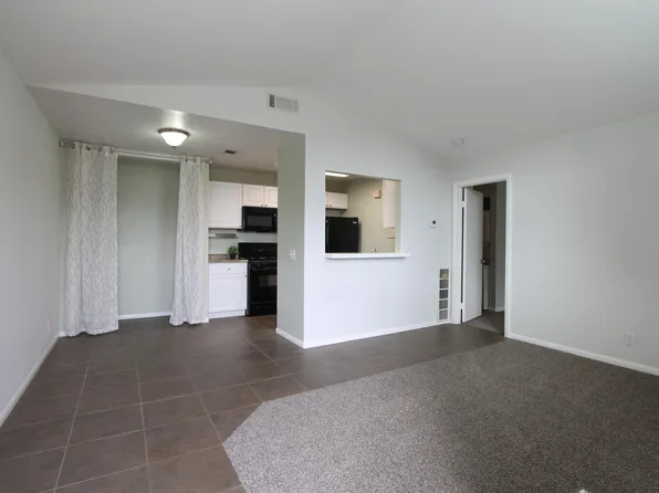 44 Picazo #33, Rancho Santa Margarita, CA 92688