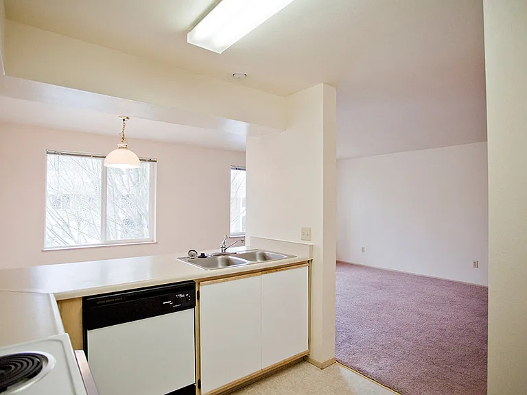 Oak Meadow — Photo 19