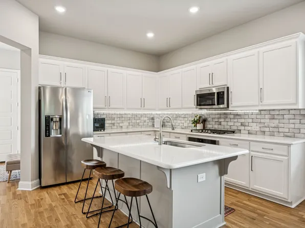 420 Waterscape Dr #1237, Lake Dallas, TX 75065