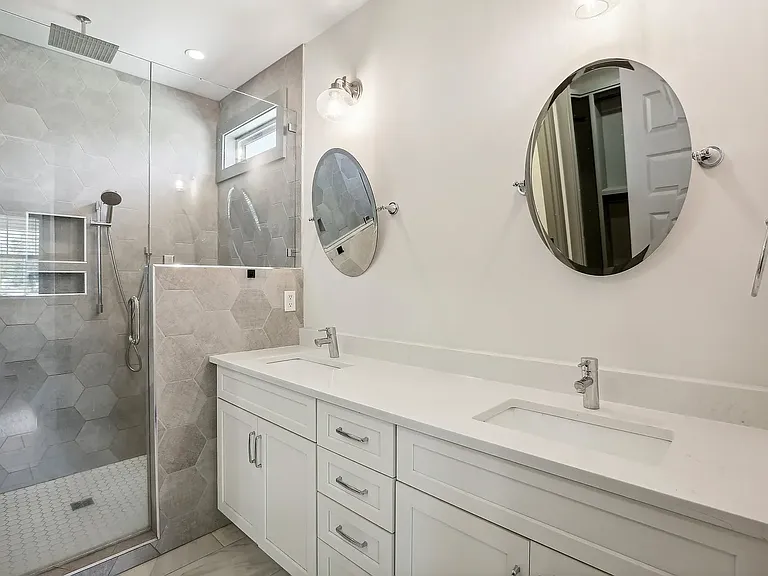 717 Stockell St — Photo 10